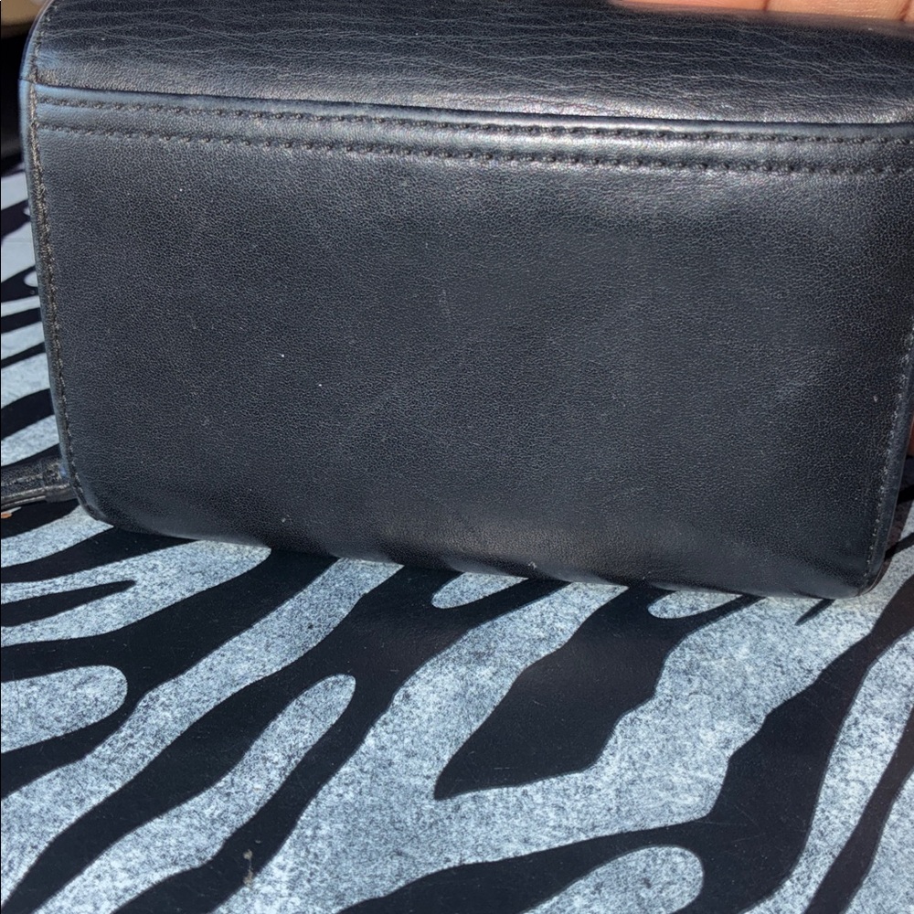 Coach Black Leather Folded Wallet - Picture 6 of 17